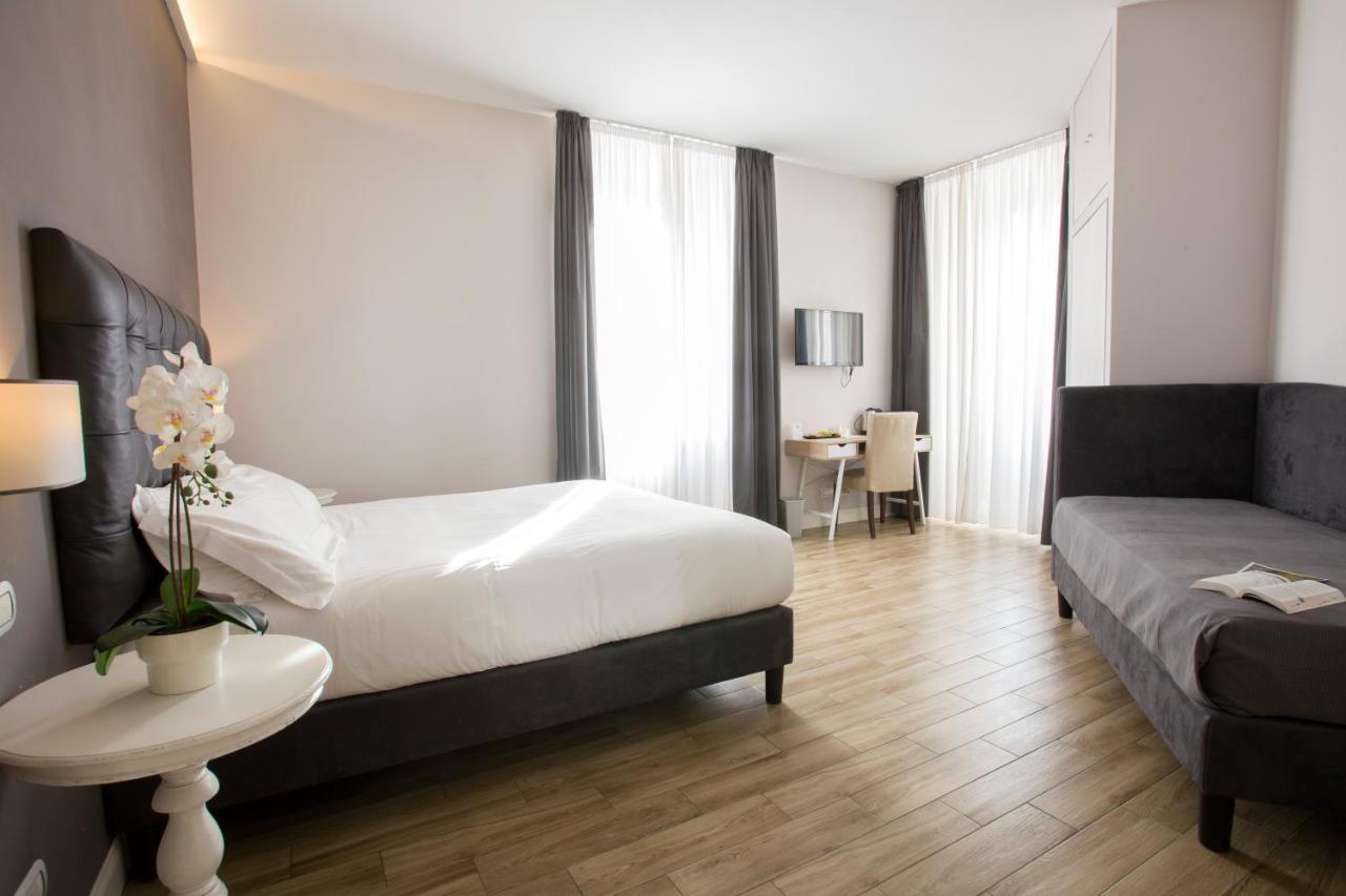 Colosseo Prestige Rooms Rome Bagian luar foto